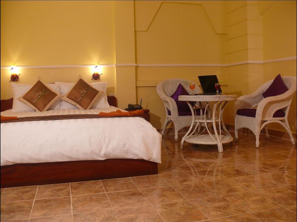 Hotel Paris Angkor Boutique Siem Reap Pokój zdjęcie
